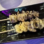 やきとりさんきゅう - 皮　これは焼きすぎくらいが丁度いい