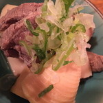 秀 - 季節のメニュー「筍とハラミの煮物」絶品