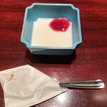叙々苑 - デザート　杏仁豆腐　