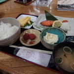 市場ふうふうあん（焼焼庵） - 紅シャケ定食　７００円