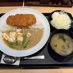 松のや - 料理写真:ロースかつ“白”麻婆ライス、ミニポテキャベ