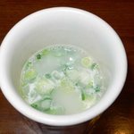 播州地鶏焼鳥 元気 - 鳥スープです。確かこれはサービスでもらったような。前回は注文したんですがこの日はメニューに無かったかな。このスープは絶品ですよ。