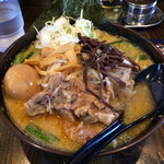 Tsuruoka Ya - みそホルモン麺