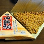 納豆工房せんだい屋 - 経木に包まれていました♪