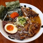 Ramen Oppeshan - 激辛好きが興奮する辛さ！激辛赤らーめん