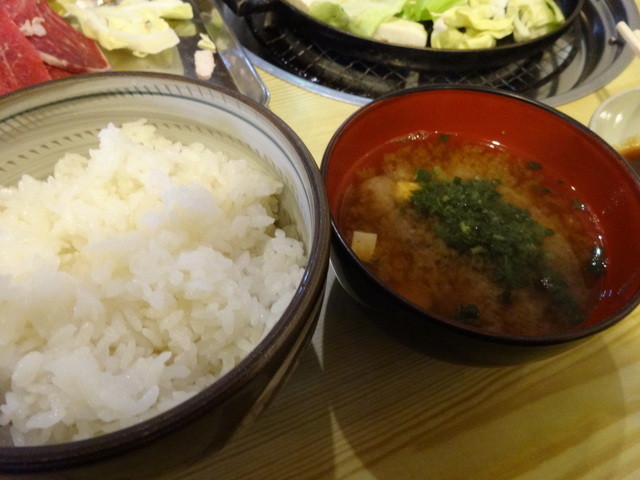 ジンギスカン白樺（久慈市）｜本格ラム肉と季節野菜の絶品ジンギスカン