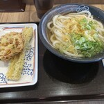吉野家×はなまるうどん - 料理写真:ひやかけうどんとトッピングたち