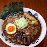 魚介醤油とんこつらーめん