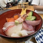 男鹿海鮮市場 - 海鮮丼¥1,800