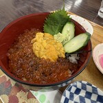 男鹿海鮮市場 - ウニいくら丼¥3,700