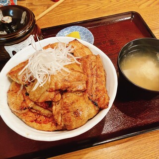 ぶたどん処 ぶた屋_0