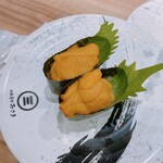 回転寿司みさき - 料理写真:北海道産生うに軍艦/900