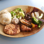 サンクゼール 軽井沢 ナチュラル ビュッフェ - 揚げ物、おやきもあります