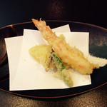 和 あすか - 天婦羅  車海老、玉ねぎ、蓮根、エンドウ、茗荷