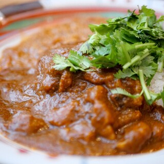 スパイスカレーと酒のアテ トリステッサ_1