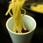 九段一茶庵 - 蕎麦つゆは少し甘目だが、この蕎麦にはベストマッチ