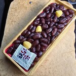 ラルズマート - 料理写真:甘納豆がぎっしりつまったお赤飯(648円)です。