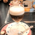 ロマン亭 - ウインナーコーヒー、リキュール香ります