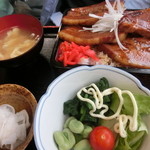 shokujidokoroizakayafujiko - 特製炙り豚重　ご飯普通盛り
