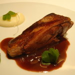 フロリレージュ - 鴨もも肉のコンフィ。