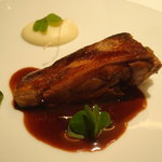 フロリレージュ - 鴨もも肉のコンフィ。