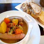 ガーデン＆クラフツ カフェ - 心温まるフランスポトフ（パン付）