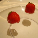 フロリレージュ - イチゴのパートドフリュイ。