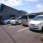 麺饗 松韻 - 駐車場が4台あります