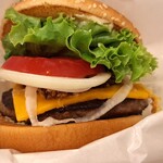 フレッシュネスバーガー - 料理写真:和牛チーズバーガー