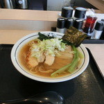 らーめんうすくち（750円）