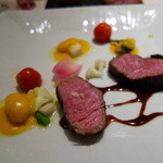 レストラン 間 - 第５楽章　（私）黒毛和牛種島根県かつべ牛のポワレ　ポルトソース　