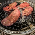 焼肉ホルモン光 - 