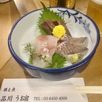 品川うお宿  - 三点盛り(ブリ、ヒラメ、タイ？)930円