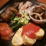 肉バル FORST 新宿3丁目店 - 