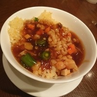 中国飯店 紫玉蘭 - 海鮮あんかけチャーハン