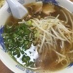 王餃子 - 博多しょうゆラーメン