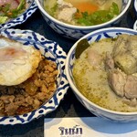 メナムのほとり - ❷ガパオ＆グリーンカレー
