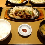 やよい軒 - 料理写真: