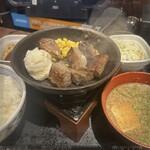吉野家 - 料理写真:極旨牛鉄板ステーキ定食&冷や汁