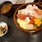 くるま寿し - 海鮮丼１３００円