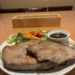 キッチン ブー - ローストポークステーキ
