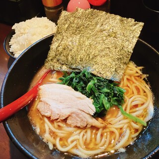 横浜家系らーめん三元_0