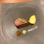 軽井沢六本辻茶廊 Cadeau du komorevi - ローストビーフ　「ななお」のモモ