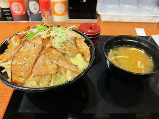 東京チカラめし - １日分の野菜がとれる豚丼