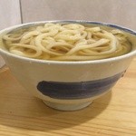本格さぬきうどん　穂乃香 - 器が深い分、かなりのボリューム　※2015年4月