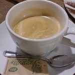 クァルテット・コルサーレ - 砂糖が逆さまの食後のカフェラテ。