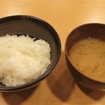 福幸亭 - 一緒についてくるご飯とお味噌汁