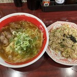 らーめん つかもと - 料理写真:ラーメンセット