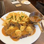 ベルギービール アントワープ セントラル - ステーキは肉が硬め