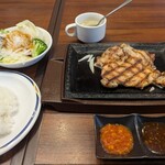 ステーキガスト - 料理写真: